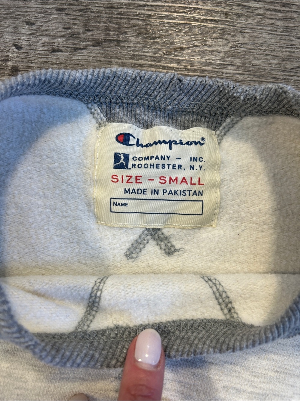 Champion Brown University Reverse Weave Style Crewneck Sweatshirt Small - Picture 3 of 8